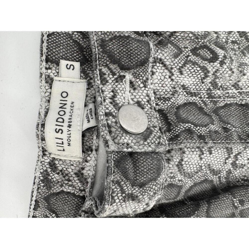 Lili Sidonio Molly Bracken Gray Snake Print skinny jeans Size Small